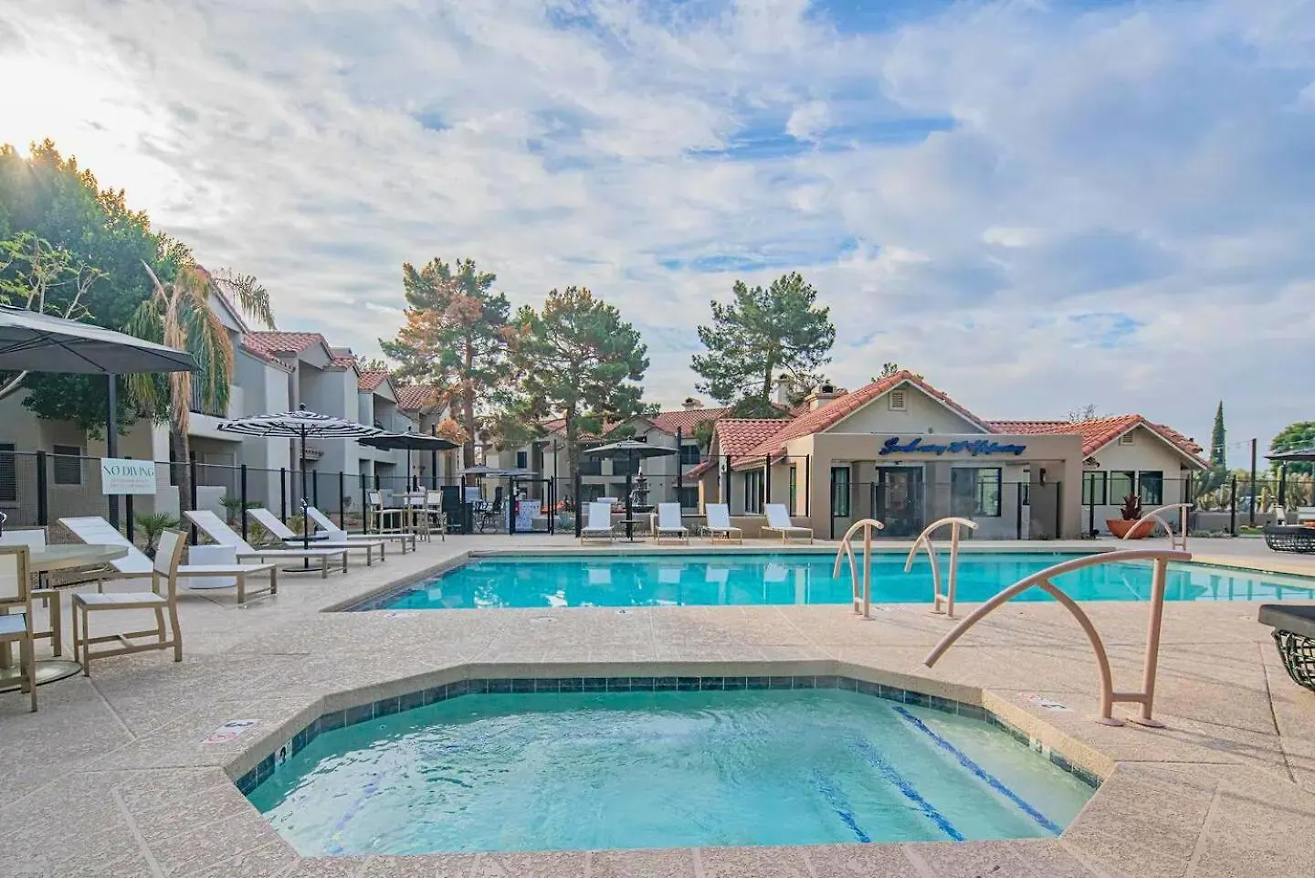 Athwart Tpc - Pools, Gym&Tennis H2162 Scottsdale