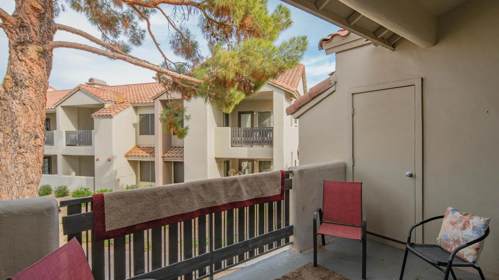 Athwart Tpc - Pools, Gym&Tennis H2162 Scottsdale